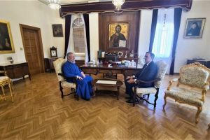 Στον Αρχιεπίσκοπο Χρυσόστομο ο νέος Πρέσβης της Ελλάδος στην Κύπρο