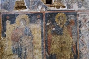 Ξένοι και Έλληνες δημοσιογράφοι στον ιστορικό ναό Παρηγορίτισσας Άρτας