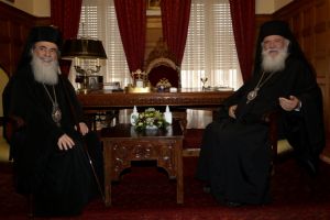 Συνάντηση Αρχιεπισκόπου Ιερωνύμου με τον Πατριάρχη Ιεροσόλυμων Θεόφιλο