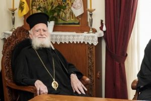 Αρχιεπίσκοπος Ειρηναίος – Άγιος Νεκτάριος: Βίοι παράλληλοι (βίντεο)