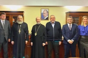 Ένα «μυστήριο» ρωσικό ίδρυμα που μοιράζει λεφτά σε Εκκλησίες και ο κίνδυνος αποσταθεροποίησης των Βαλκανίων