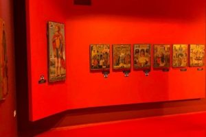 Χιλιάδες εικόνες και ορθόδοξα κειμήλια στο Μουσείο Κορυτσάς