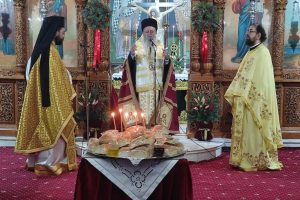 Παραμονή Πρωτοχρονιάς στη Χαλκίδα   Μνήμη Αγίου Θεοφυλάκτου Αχρίδος του Χαλκιδέως