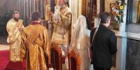 Ο Μητροπολίτης Χαλκίδος κ. Χρυσόστομος ευλόγησε το γάμο ενός νέου ζευγαριού κατά τη θ. Λειτουργία της Κυριακής