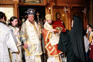 Αργυρό Ιωβηλαίο για την Παναγία Οστρομπράμσκα στην Αγία Μαρίνα