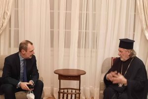 Συνάντηση του Αρχιεπισκόπου Θυατείρων με τον Υφυπουργό κ. Κατσανιώτη