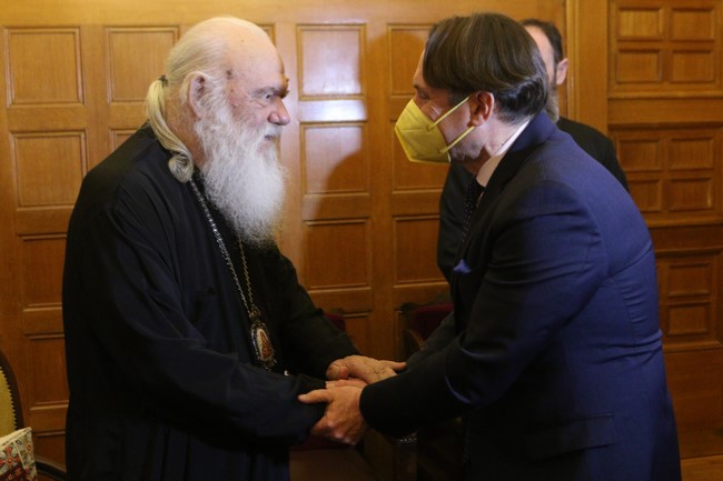 You are currently viewing Ο Πρέσβης της Ουκρανίας  Σεργκέι Σουτένκο επισκέφθηκε τον Αρχιεπίσκοπο Αθηνών
