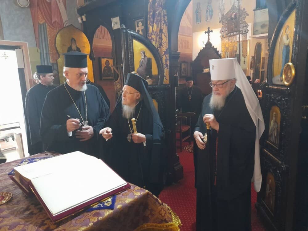 You are currently viewing Ο Οικουμενικός Πατριάρχης στον Ιερό Ναό Αγίου Ιωάννου της Κλίμακος Βαρσοβίας
