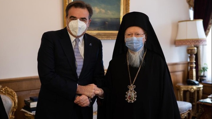 You are currently viewing Μ. Σχοινάς: “Ο Οικ. Πατριάρχης είναι ζωντανό σύμβολο των αξιών της ενωμένης Ευρώπης”