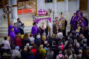 Με κατάνυξη η Ακολουθία του Νυμφίου και η Αποκαθήλωση στην Εκκλησία της Αλβανίας