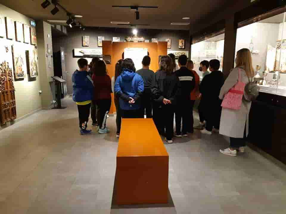 You are currently viewing Εκπαιδευτικό πρόγραμμα με μαθητές του 6ου Δημοτικού  Σχολείου Νέας Ιωνίας  στο Βυζαντινό Μουσείο Μακρινίτσας