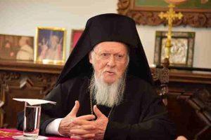 Βαρθολομαίος για τον φιλοπόλεμο Πατριάρχη Μόσχας: Δεν μπορεί να ακούγονται κηρύγματα που χαρακτηρίζουν “ιερό” έναν πόλεμο