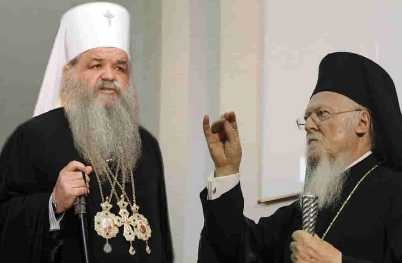 You are currently viewing Ο Οικ. Πατριάρχης αγκάλιασε το νέο μέλος της Εκκλησίας των Σκοπίων  στην Ορθόδοξη οικογένεια αλλά ζήτησε να είναι σταθεροί στις δεσμεύσεις τους- Αγνόησε  την Εκκλησία της Σερβίας για τις αμετροέπειες της.