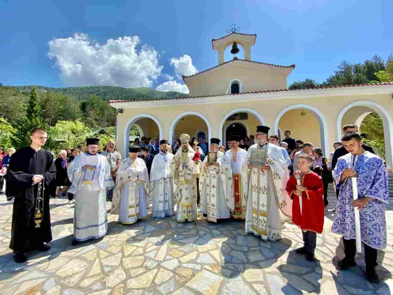 You are currently viewing Εορτάστηκε πανηγυρικά η Ανάληψη στην Αλβανία – Εγκαινιάστηκε ναός της Ανάληψης στην Κακαβιά