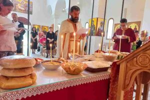 Με πολλούς πιστούς το Ψυχοσάββατο στους ναούς της Αλβανίας