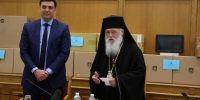 Βασίλης Κικίλιας: Συμφωνήσαμε με την Ιερά Αρχιεπισκοπή -Σχεδιάζουμε χειμερινή θρησκευτική κρουαζιέρα από τον Πειραιά στα νησιά μας και στα Ιεροσόλυμα
