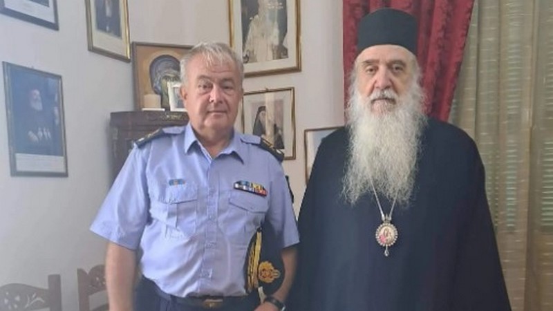 You are currently viewing Τον Μητροπολίτη Σάμου επισκέφθηκε ο Αρχιπύραρχος Κ. Δαδούδας