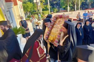 Με λαμπρότητα εορτάσθηκε η μνήμη των Αγίων Αναργύρων Κοσμά και Δαμιανού στον πανηγυρίζοντα Μητροπολιτικό Ναό στη Νέα Ιωνία.