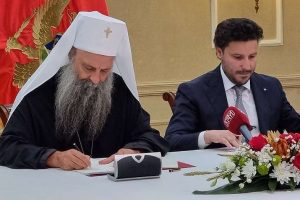 Η κυβέρνηση στο Μαυροβούνιο κατέρρευσε μετά την συμφωνία με την Εκκλησία της Σερβίας