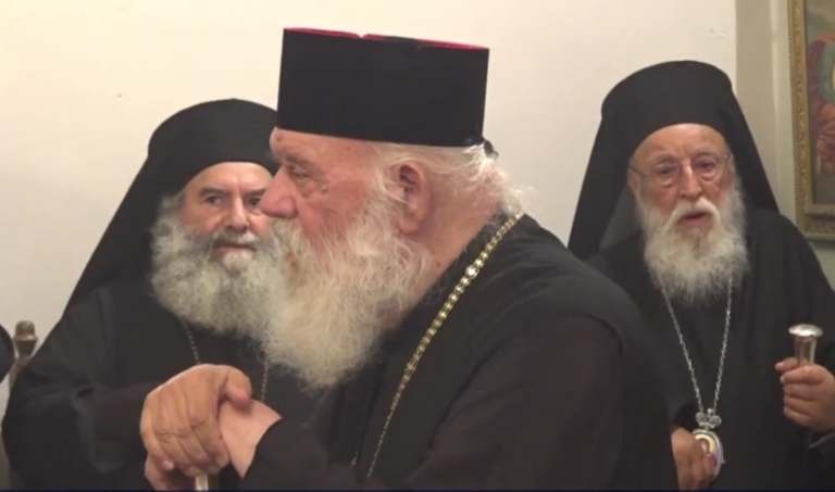 You are currently viewing Ο Αρχιεπίσκοπος Αθηνών στην Τρίπολη για τα ονομαστήρια του Μητροπολίτη Μαντινείας