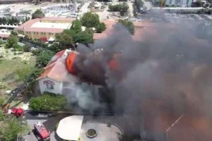 Τυλίχθηκε στις φλόγες το Ελληνικό Νοσοκομείο Βαλουκλή στην Πόλη- Σε κατάσταση πανικού το Ίδρυμα-Σύμβολο της ομογένειας