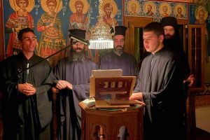 Ολονύκτιος αγρυπνία επί τη ανακομιδή των ιερών λειψάνων Αγίου Νεκταρίου Αιγίνης