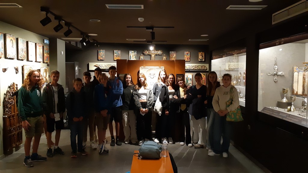 You are currently viewing Μαθητές από τη Γερμανία, στο Βυζαντινό Μουσείο Μακρινίτσας