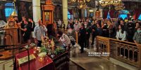 Πλήθος πιστών στον Ιερό Ναό Ευαγγελιστρίας Ναυπλίου για τους Αγίους Ραφαήλ, Νικόλαο και Ειρήνη