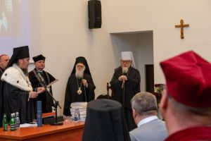 ΦΩΤΟΓΡΑΦΙΚΑ ΣΤΙΓΜΙΟΤΥΠΑ από την επίσκεψη του Αρχιεπισκόπου Αλβανίας στην Πολωνία