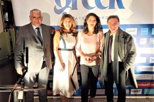 Στα “χέρια”Μπουτίνα το βραβείο Greek Travel Awards-Τα Μετέωρα καλύτερος outdoors προορισμός