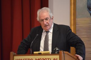 Ο καθηγητής Χρήστος Κ. Οικονόμου άρχισε το «ροκάνισμα» του νέου Αρχιεπισκόπου Κύπρου Γεωργίου