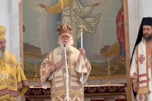 Αρχιεπίσκοπος Αναστάσιος: “Το νέο χρόνο να ζήσουμε με περισσότερη αγάπη…”