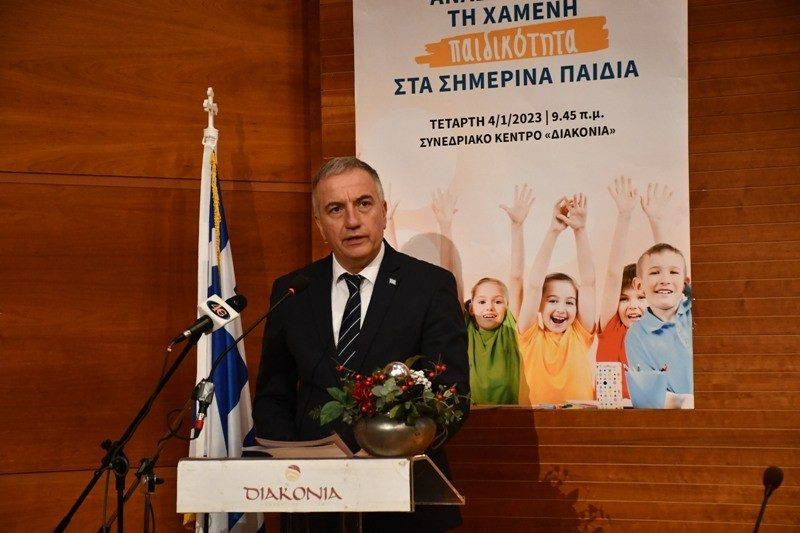You are currently viewing Σταύρος Καλαφάτης: «Συνεχίζουμε τις μεταρρυθμίσεις για τη στήριξη της οικογένειας, της κοινωνίας, των παιδιών»