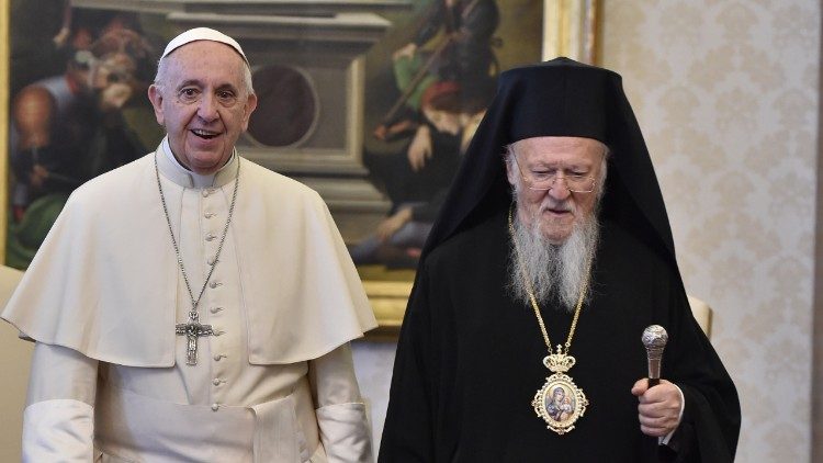 You are currently viewing Πάπας Φραγκίσκος: «Με τον Πατριάρχη Βαρθολομαίο θέλουμε να γιορτάσουμε ως αδέρφια την 1.700η επέτειο της Α’ Συνόδου της Νίκαιας»