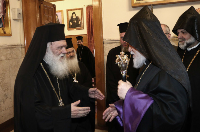 You are currently viewing Συνάντηση Αρχιεπισκόπου με τον Πατριάρχη των Αρμενίων