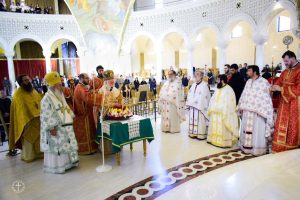 ΑΡΧΙΕΠΙΣΚΟΠΟΣ ΑΝΑΣΤΑΣΙΟΣ: Ο Σταυρός είναι σύμβολο και της Σταύρωσης και της Ανάστασης