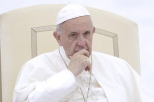 Ο πάπας Φραγκίσκος προσεύχεται για όλους όσους έπληξε η σιδηροδρομική τραγωδία
