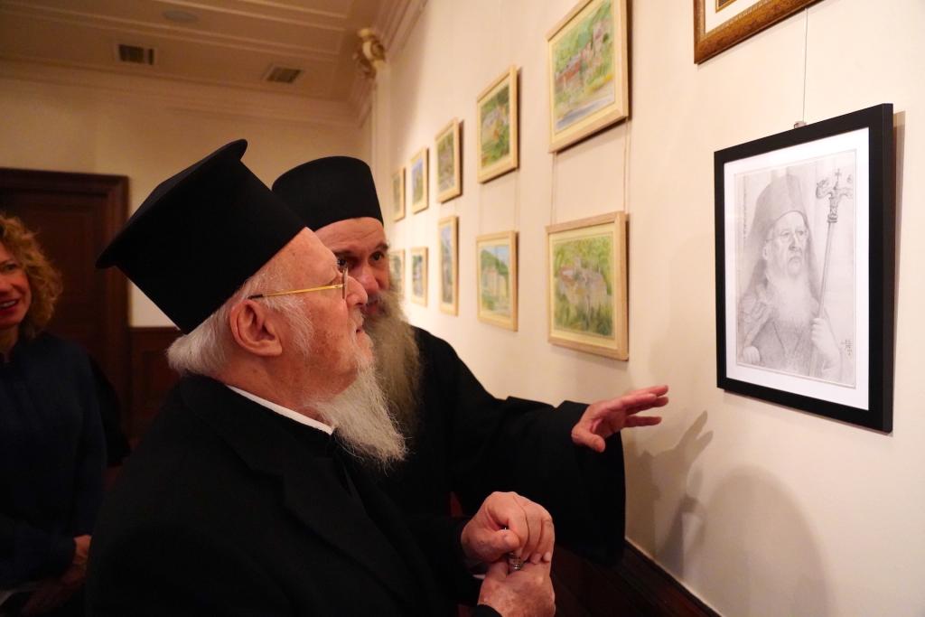You are currently viewing Ο Οικουμενικός Πατριάρχης στην έκθεση ζωγραφικής του Αγιορείτου Ιερομονάχου Λουκά Ξενοφωντινού