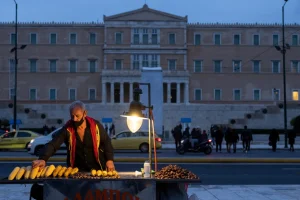 Νέα έρευνα: Έξι στους 10 Έλληνες δεν εμπιστεύονται Δικαιοσύνη, κόμματα, Ανεξάρτητες Αρχές