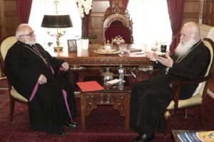 Προεκλογικός πυρετός συναντήσεων  με Αρχιεπίσκοπο- Υποψήφιοι σπεύδουν να πάρουν την ευλογία του…