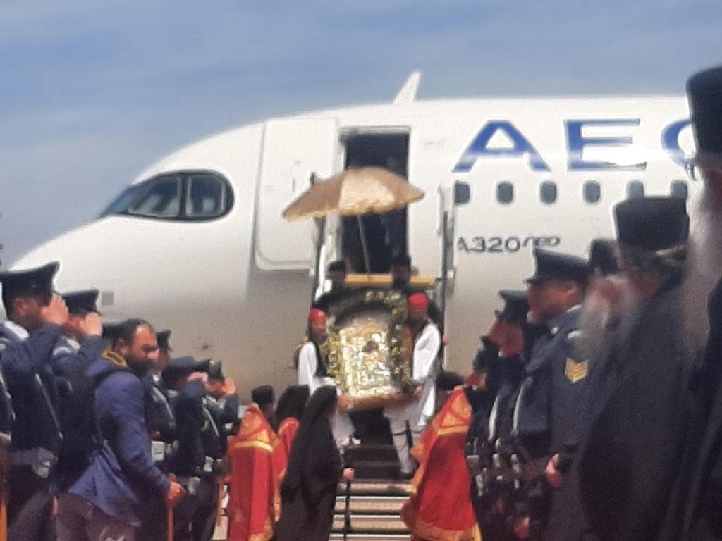 You are currently viewing Μόλις έφτασε στο αεροδρόμιο  η Εφέστιος Εικών «Άξιον Εστι»με την ειδική πτήση!