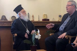 Στον Αρχιεπίσκοπο Αλβανίας ο περιφερειάρχης Ηπείρου
