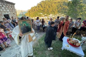 Λαμπρά εορτάστηκε σε Κορυτσά και Μπεράτι ο τοπικός μάρτυρας άγιος Νικόδημος