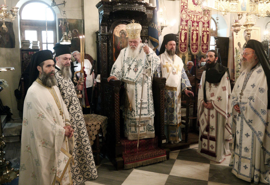 You are currently viewing Στην Παναγία την Αθηνιώτισσα στο Μοναστηράκι λειτούργησε ο Αρχιεπίσκοπος Ιερώνυμος