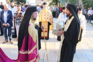 Στην Καλαμπάκα η Τιμία Κάρα του Αγίου Βησσαρίωνος – Ξεκίνησαν οι εορταστικές εκδηλώσεις του Πολιούχου- Προσευχή για τη Θεσσαλία
