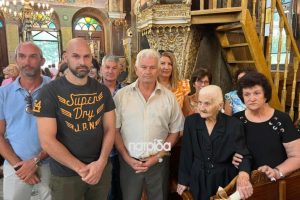Άγιος Ιάκωβος πόλεως Χίου: Συγκίνηση και τιμή σε ενορίτισσες 100 και 103 ετών!