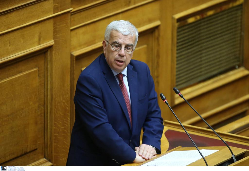 You are currently viewing Ευστράτιος Σιμόπουλος: «Αρνούμαι να ψηφίσω ένα νομοσχέδιο που είναι ακραία δικαιωματικό»