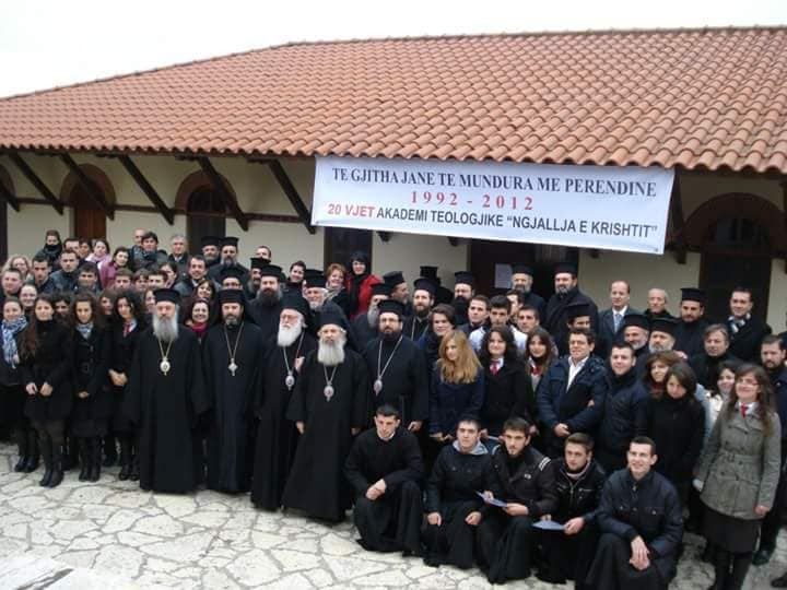 You are currently viewing Θεολογική Ακαδημία Δυρραχίου: Εδώ και 32 χρόνια εκπαιδεύει κληρικούς και στελέχη της Εκκλησίας της Αλβανίας