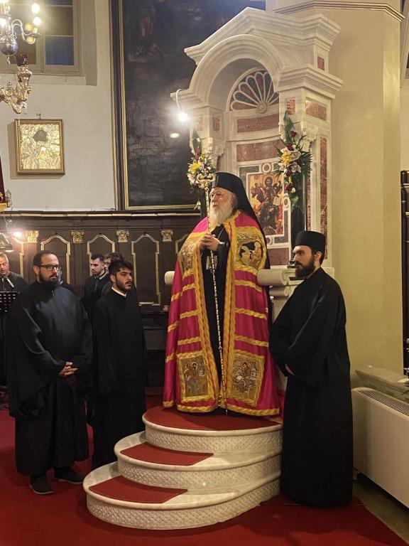 You are currently viewing Ο Εσπερινός για την εορτή της Αγίας Θεοδώρας  στην Κέρκυρα