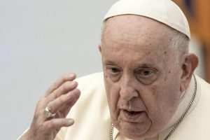 Bέλγιο: Επίσκοπος κακοποίησε σεξουαλικά δύο ανιψιούς του – Ο πάπας Φραγκίσκος τον καθαίρεσε